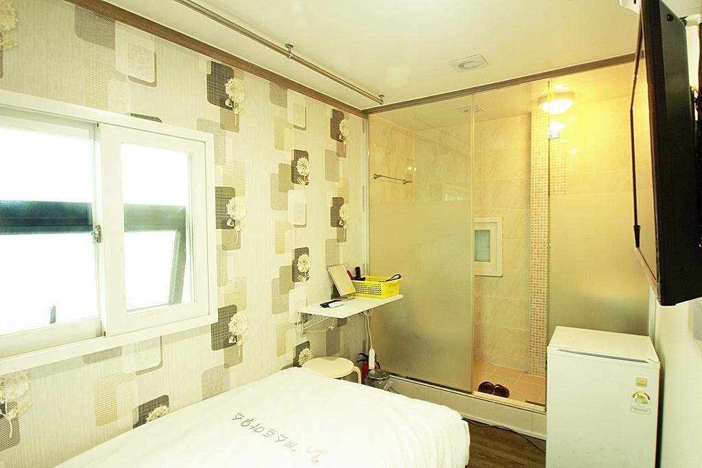 Eel Guesthouse Seoul Værelse billede